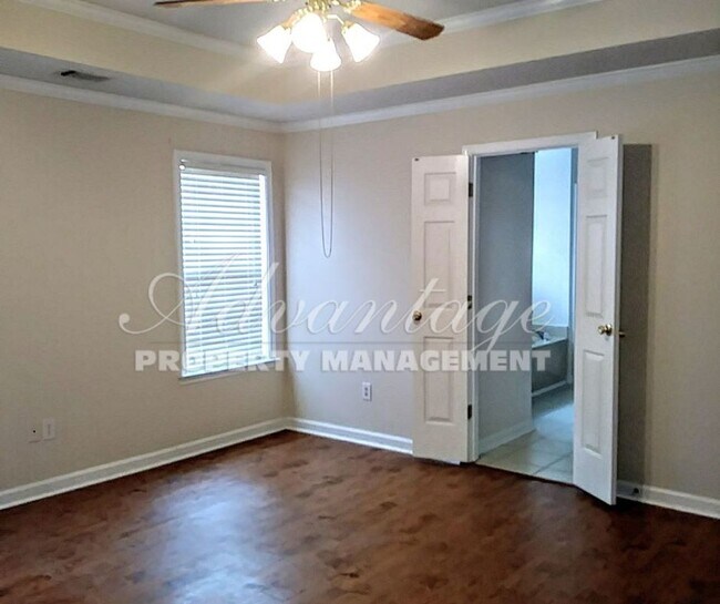 Building Photo - Very Nice Newly Renovated Home in Cordova