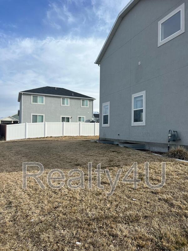 Building Photo - 277 E 330 N