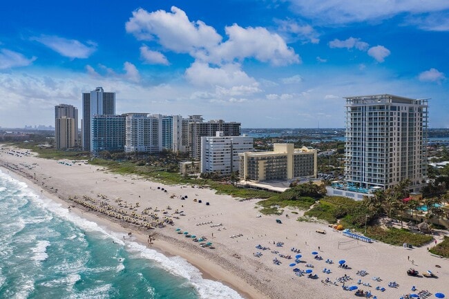 Building Photo - 3730 N Ocean Dr