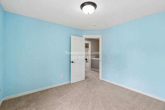 Building Photo - 37162 Coralburst St