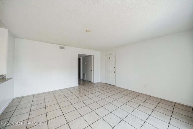 Building Photo - 451 Mercury Ave SE