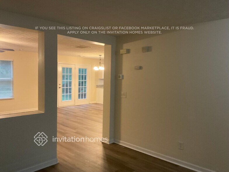 Building Photo - 414 Waterbury Way
