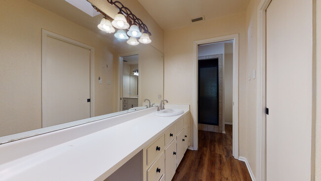Building Photo - 13519 Beltway St
