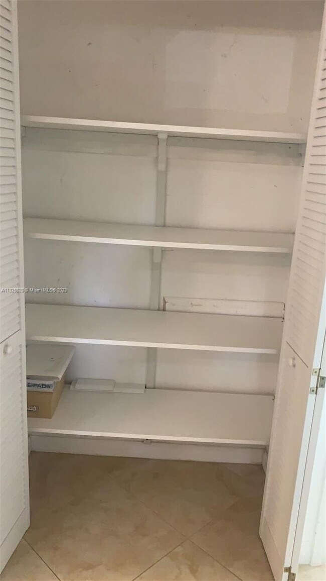 Building Photo - 15200 SW 81st Ln