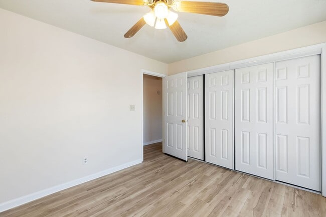 Building Photo - Ready to Rent