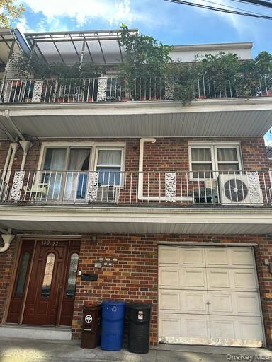 Primary Photo - 142-22 Pershing Crescent