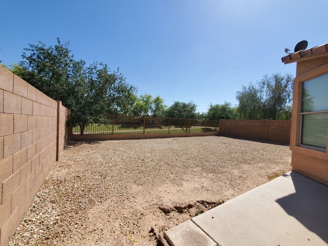 Building Photo - LAVEEN VILLAGE BEAUTIFUL 3 BEDROOMS PLUS D...