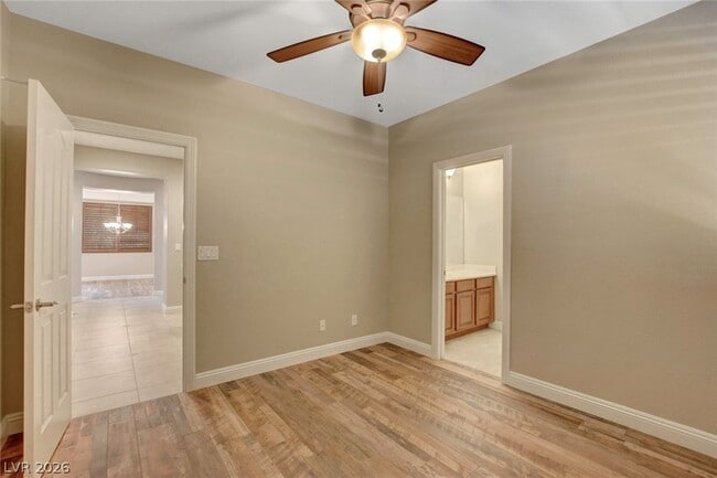 Building Photo - 12125 Vista Linda Ave