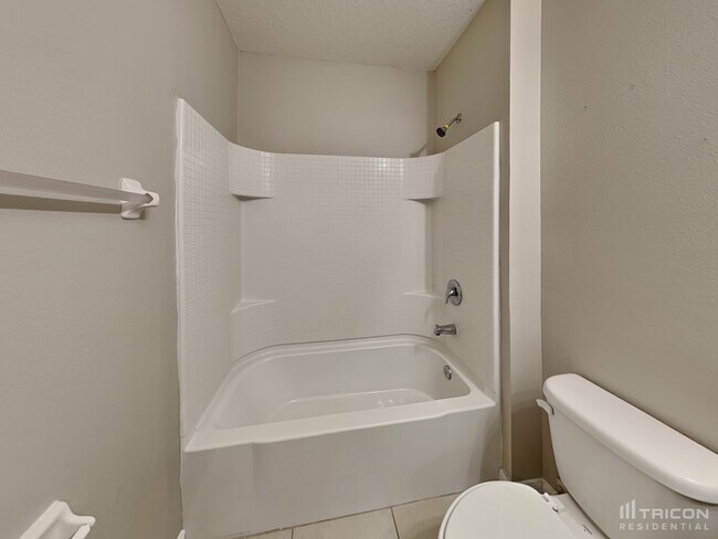Building Photo - 4368 Edenrock Pl