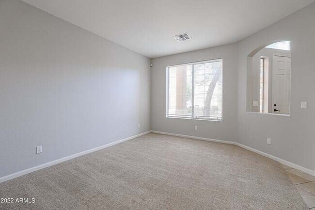 Building Photo - 17663 W Tasha Dr