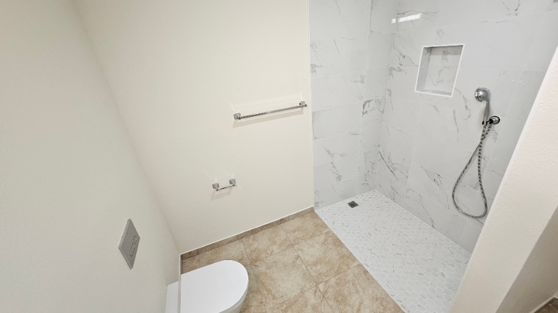 Building Photo - 5541 Fulcher Ave