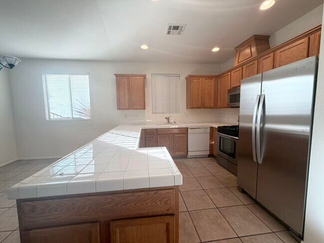 Building Photo - 7365 W Shelbourne Ave