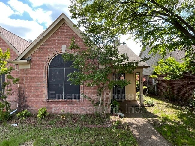 Building Photo - 1096 Sunstar Dr
