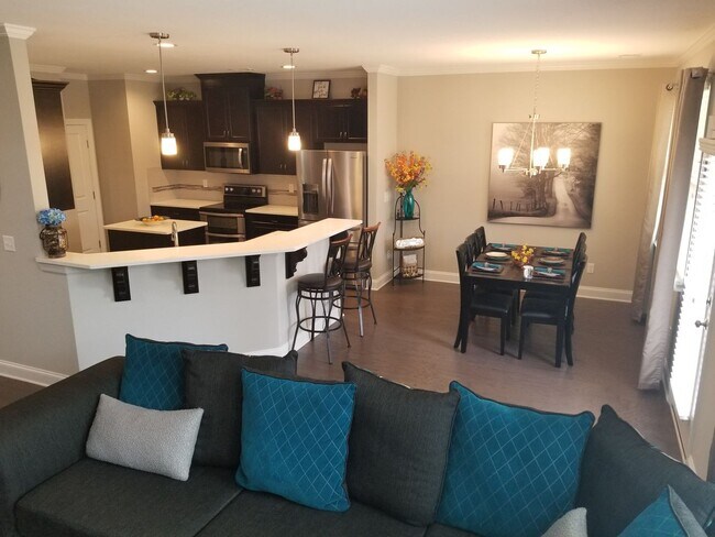 Building Photo - 2 Story 4 Bedroom Home Near Fort Gordon