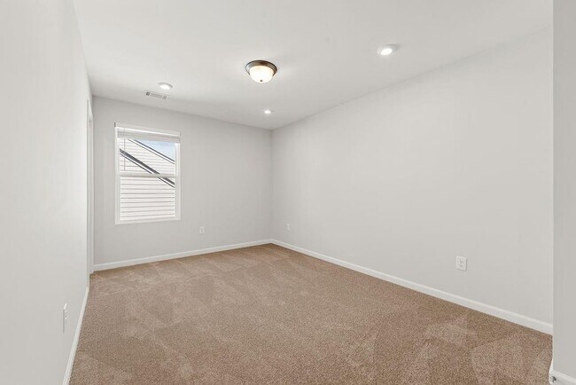 Building Photo - 1341 Jordan Brook Dr