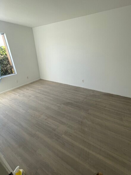 Building Photo - 2408 W Campbell Ave