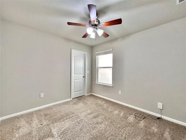 Building Photo - 408 Dubina Ave