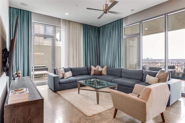 Building Photo - 1717 Arts Plz