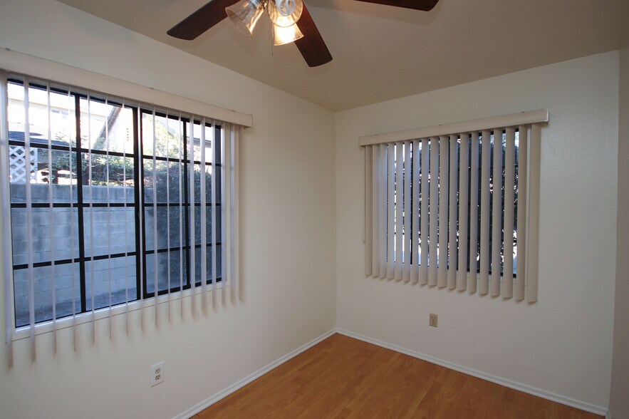 Building Photo - 74 S Meridith Ave