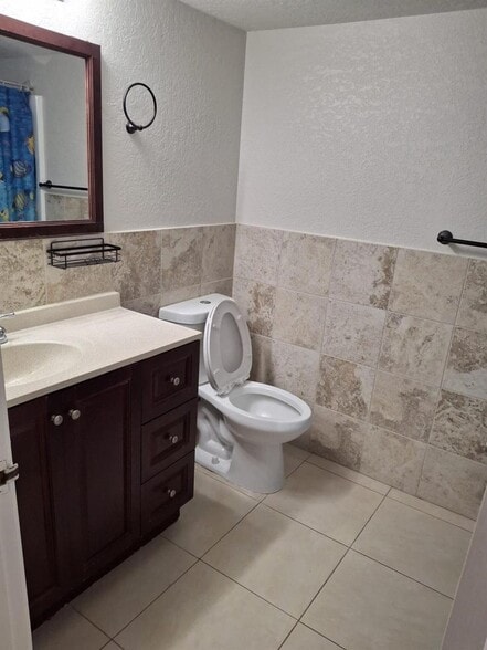 Building Photo - 3238 Coral Lake Ln