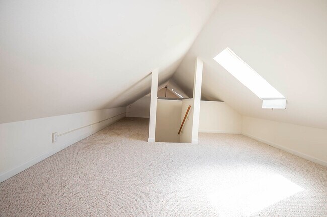 Building Photo - 38244 SE 85th St