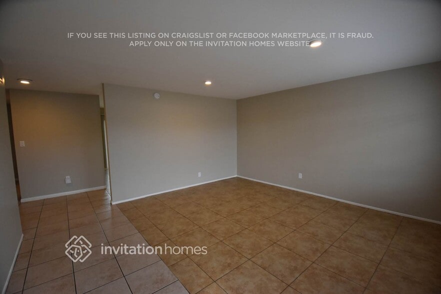 Building Photo - 3335 W McLellan Blvd