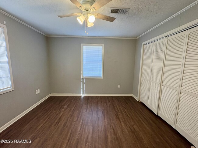 Building Photo - 118 Avondale Dr