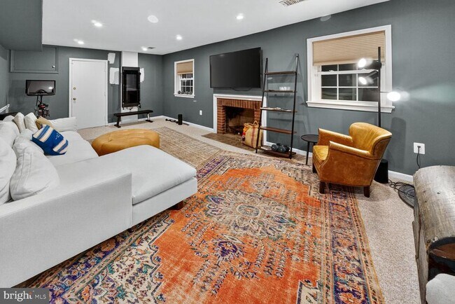 Building Photo - 5601 Beam Ct