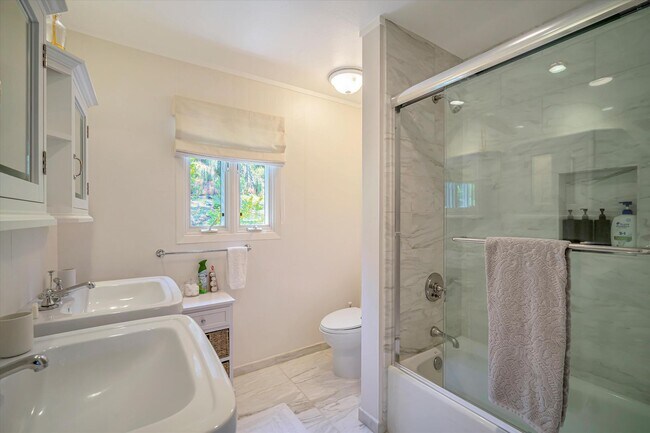 Building Photo - Welcome to Your Luxurious Napa Valley Retr...