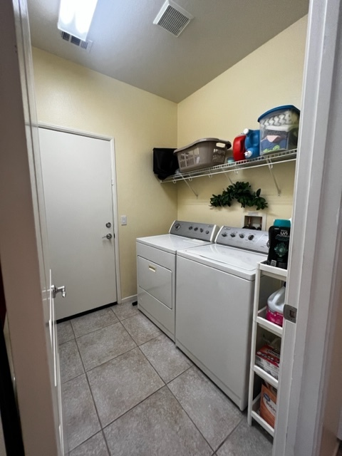 Indoor Laundry Room - 8325 Carnoustie Ave