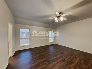 Building Photo - 521 Covey Trl