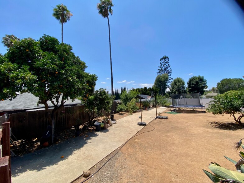 Building Photo - 1519 Tibidabo Dr