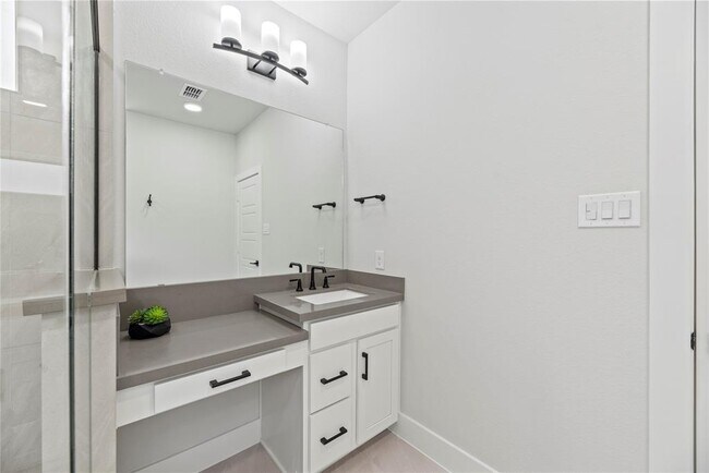 Building Photo - 30155 Gold Finch Pl