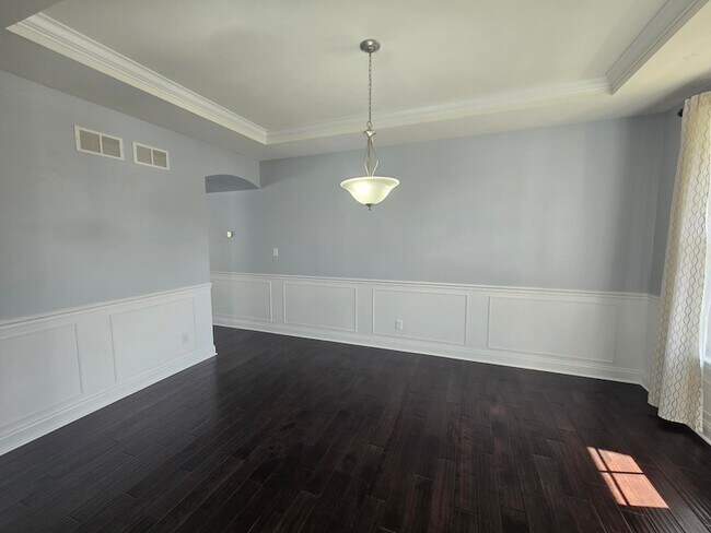 Building Photo - 10091 Pearwood Dr