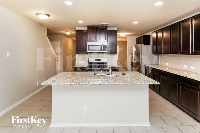 Building Photo - 15222 Cinnamon Teal