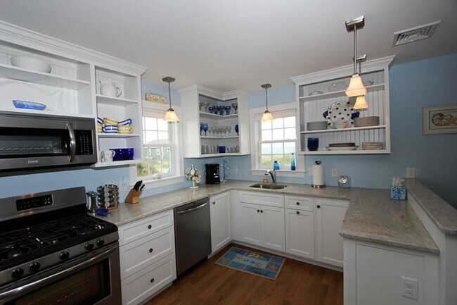 Building Photo - 177 A N Shore Blvd