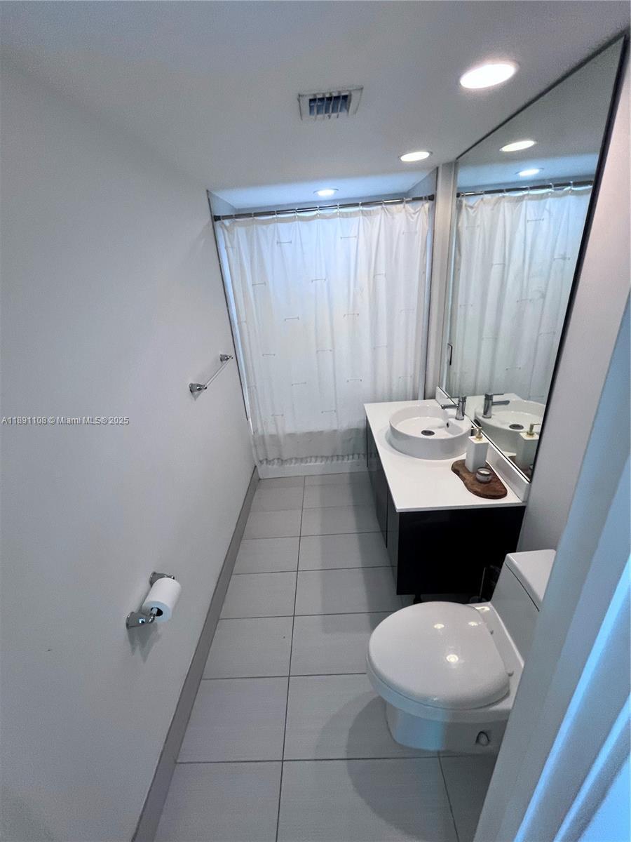 Building Photo - 31 SE 5th St