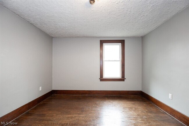 Building Photo - 888 Harrison Ave