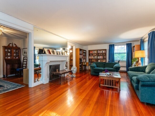 Building Photo - 30 Stetson St