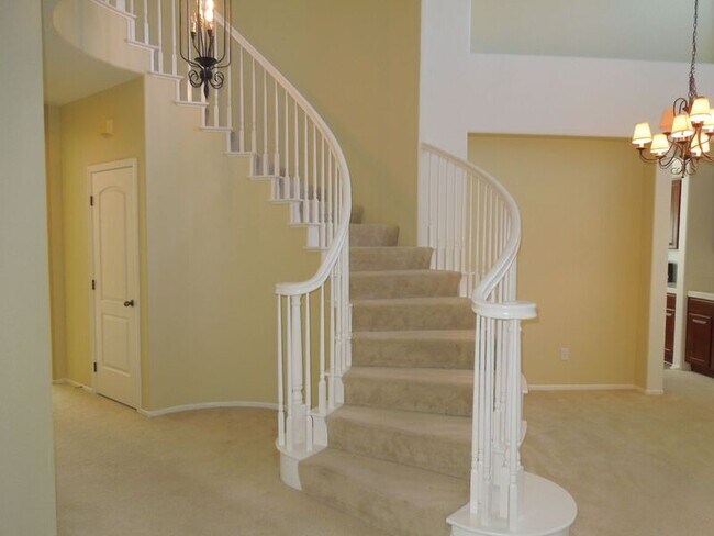 Building Photo - 39288 Half Moon Cir