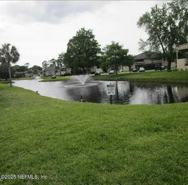 Building Photo - 10200 Belle Rive Blvd