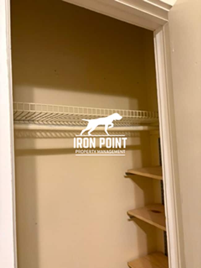 Building Photo - North End 1bed/1bath-Walking Distance to D...
