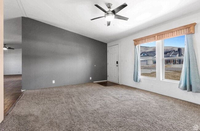 Building Photo - Kamas 3 Bedroom Home Available Now
