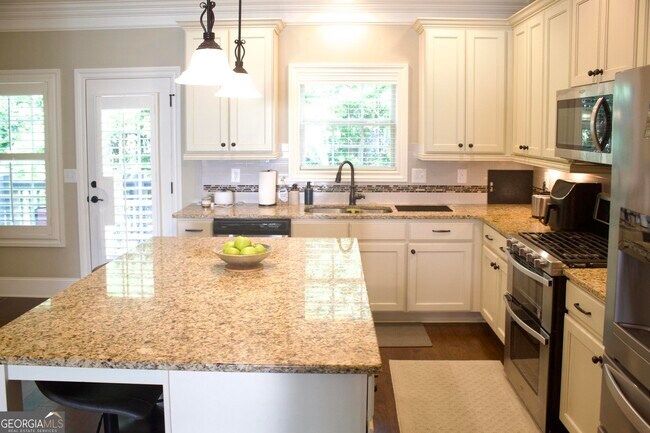 Building Photo - 2559 Willow Fld Xing