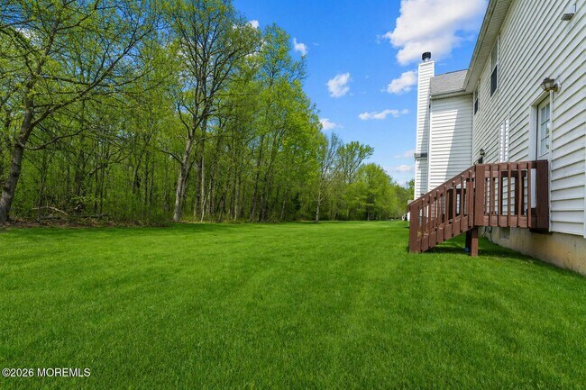 Building Photo - 8 Connor Dr