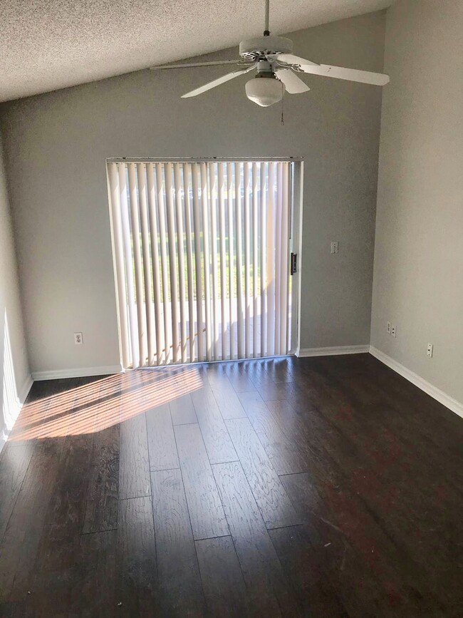 Building Photo - 12107 Bellsworth Way