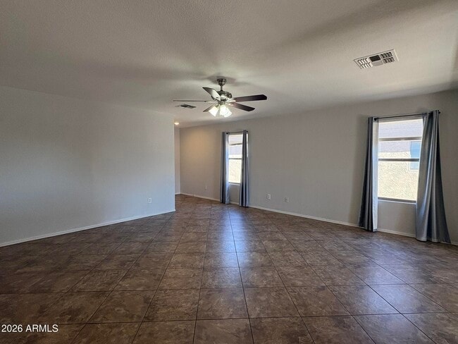 Building Photo - 11537 W Scotts Dr