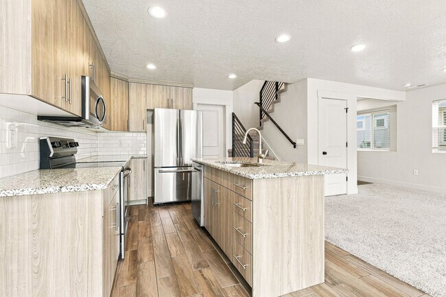 Building Photo - 6511 S Liberty Way