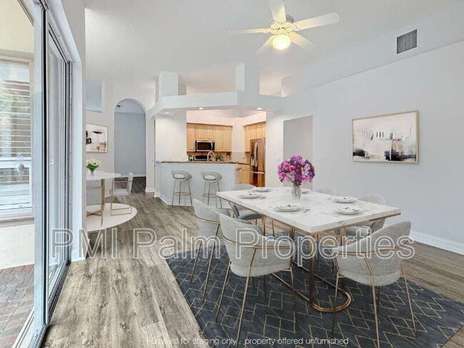 Building Photo - 10293 Allamanda Blvd