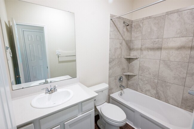 Building Photo - 216 N Lynx Trail